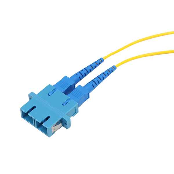 Can optical cables with optical signals be spliced 