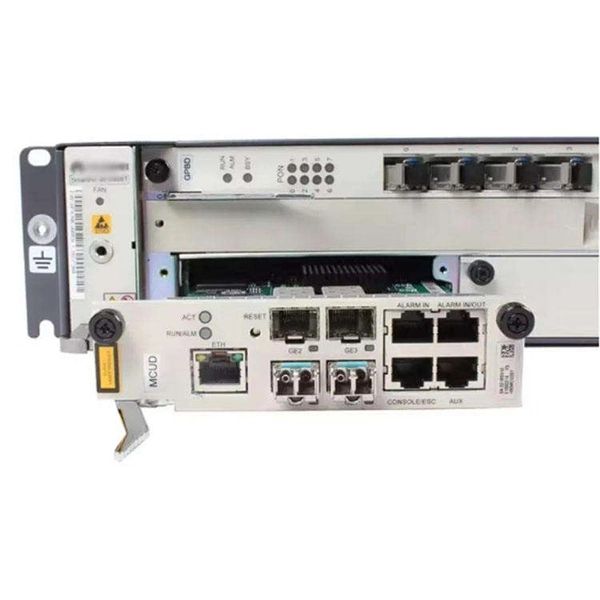 Do fiber optic switches need transceivers 
