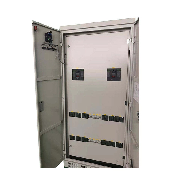 What are the configurations of a wind turbine electrical distribution box