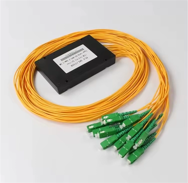 Splicing of optical cables for communication in power equipment rooms