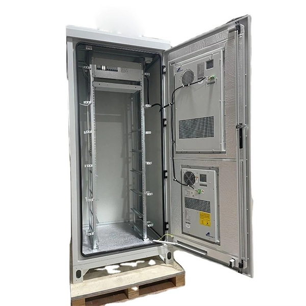 Fiber Optic Outdoor Cabinet Installation