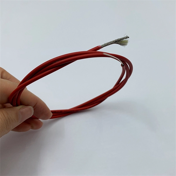 Reasons for fiber attenuation in butterfly-shaped optical cables